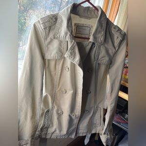 Aeropostale tan beige cargo utility military jacket in size small.